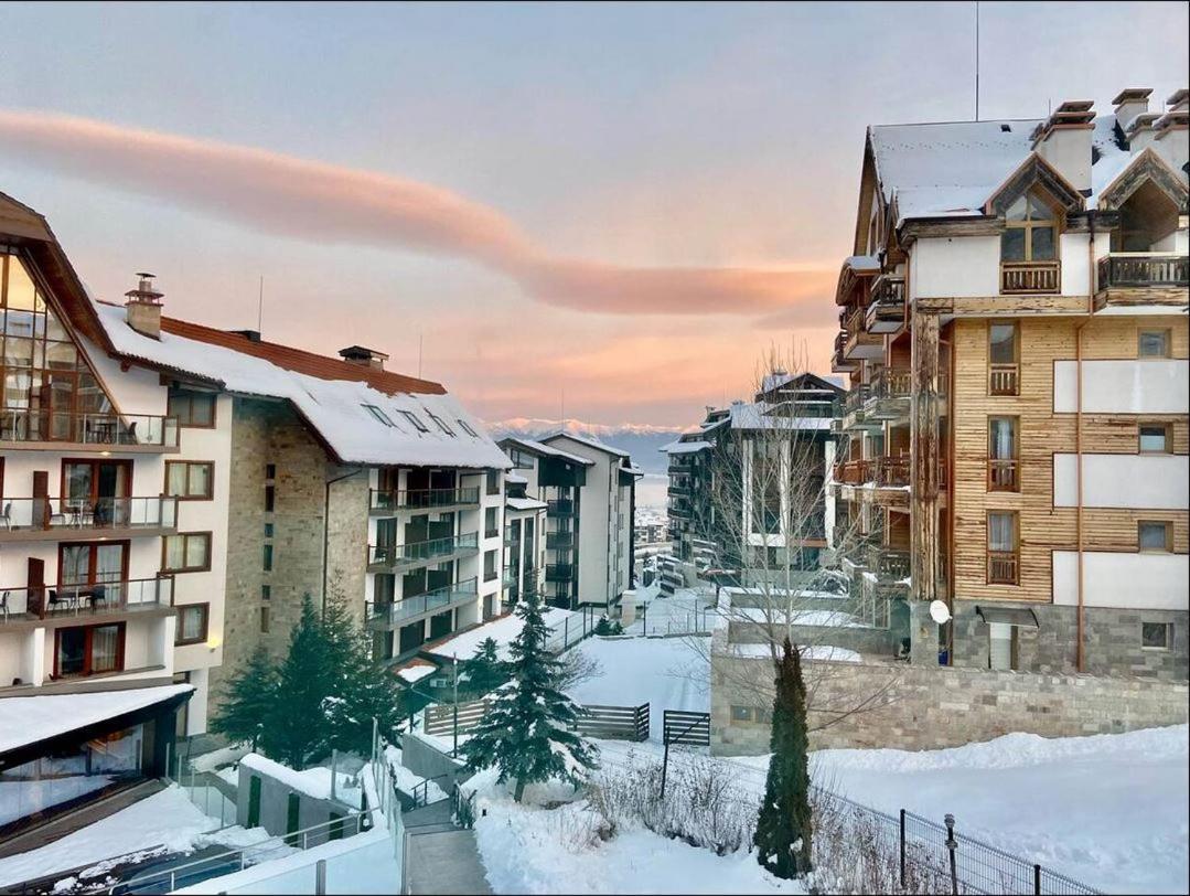 Free Spa В Св. Иван Рилски - Сладък Дом Сред Лукс บันสโก ภายนอก รูปภาพ